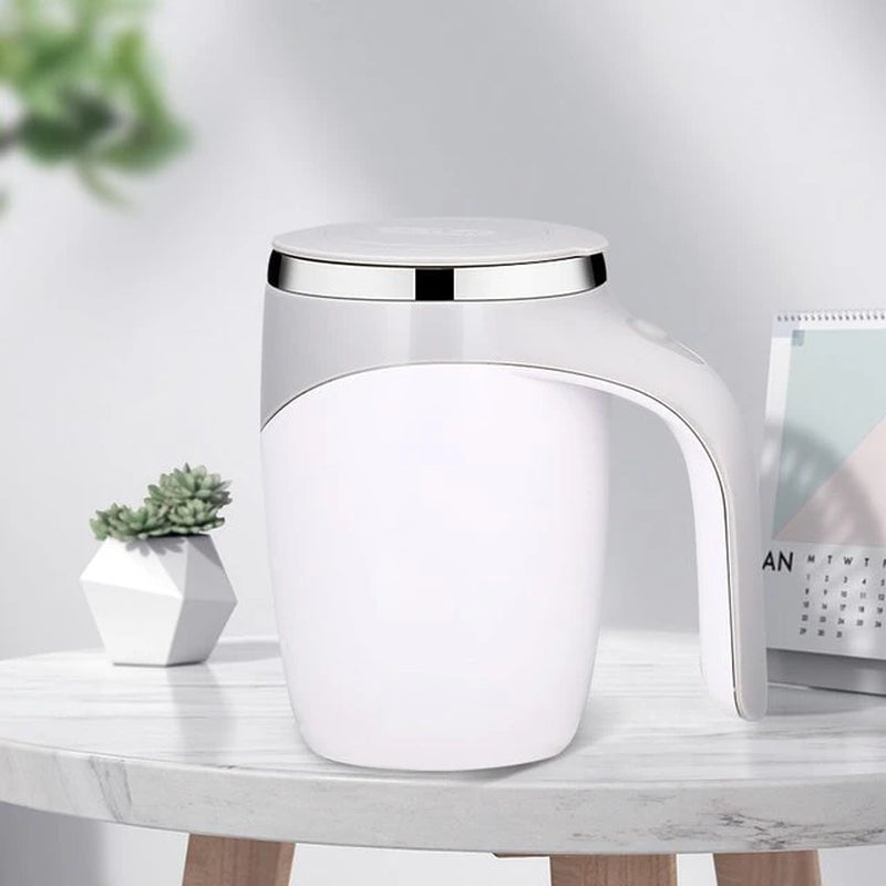 MagnetoBlend™ Aufladbare automatische Rührkaffeetasse